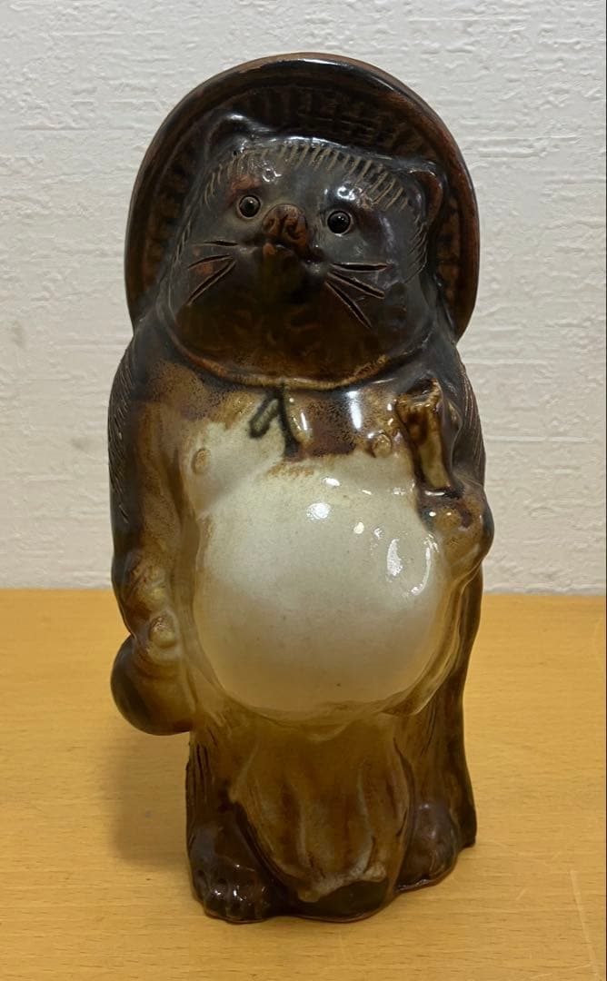 【たぬき/狸】縁起物　インテリア　オブジェ　工芸品　焼物　信楽焼？