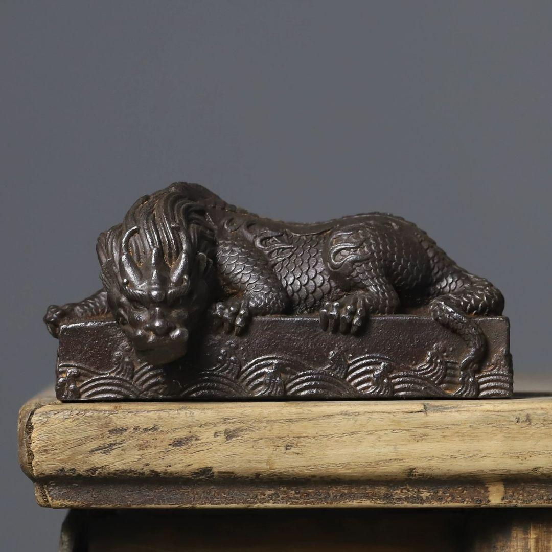 鉄器 吸水獣 避水瑞獣 文房四宝 鎮紙 書道具 装飾品 工芸品 置物