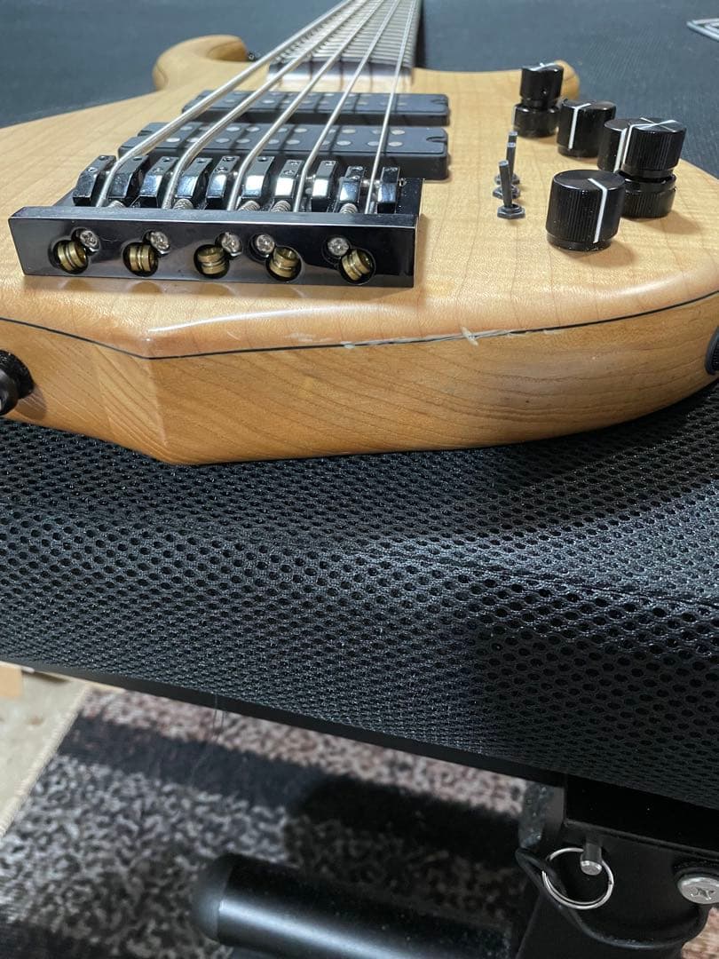 Sire / M7 Ash-5 NT 5弦ベース