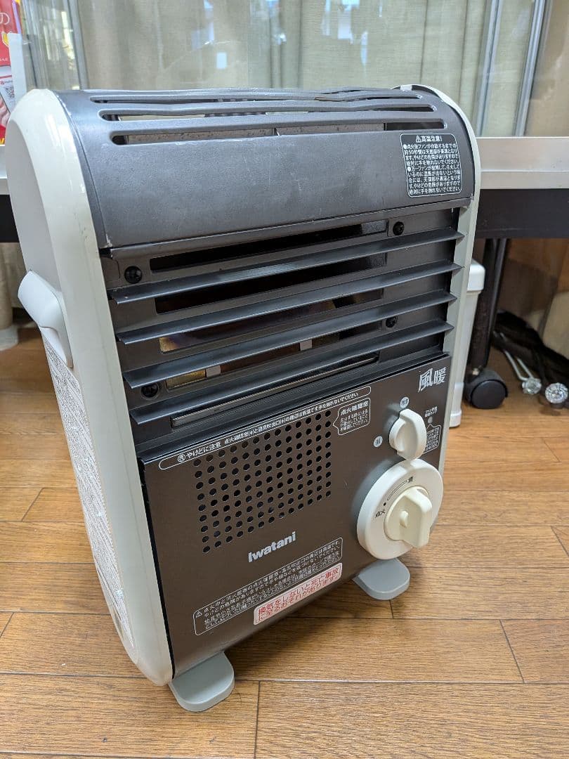 イワタニ風暖カセットガスファンヒーターCB-GFH-5 動作確認済み防災他 暖房