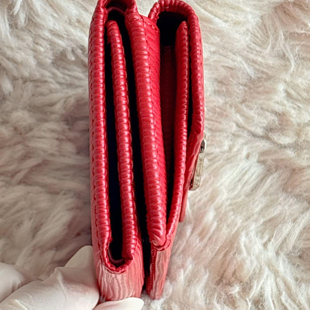 ヴィヴィアンウエストウッド 財布 三つ折り レッド オーブ ミニ財布 赤 レザー