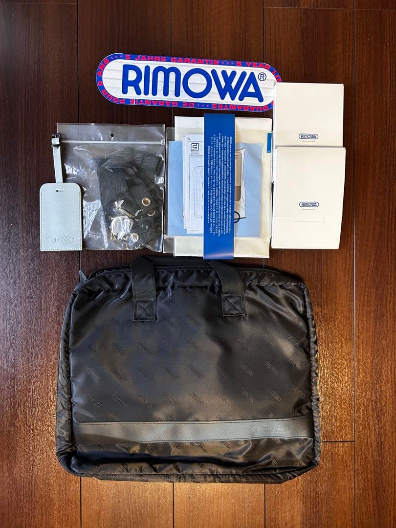 RIMOWA リモワ TOPAS 26L ビジネス4輪 TSA
