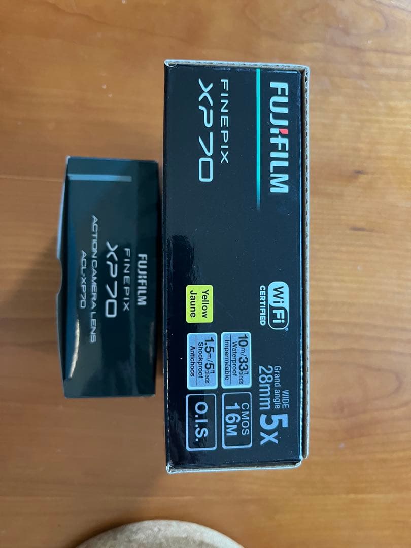 FINEPIX XP70 防水カメラ　レアな広角レンズアダプタ付