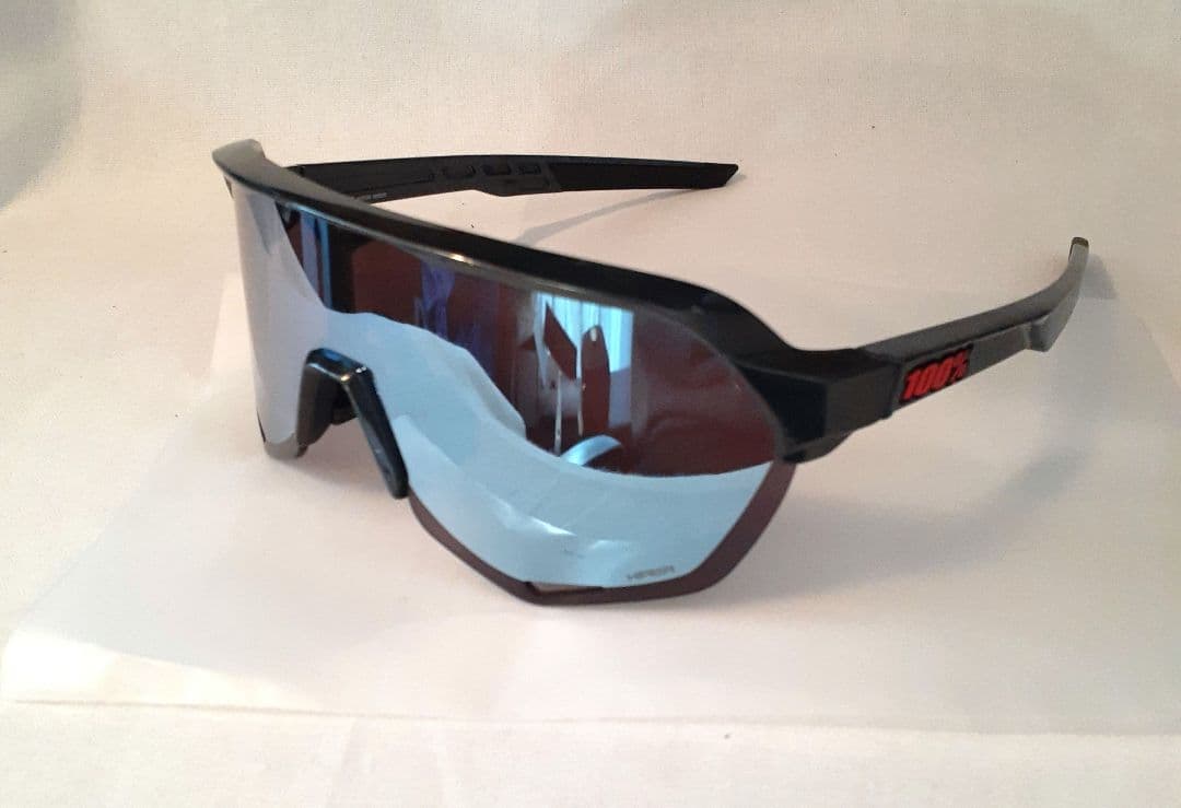 中古 100% S2 ブラックホログラフィック ワンハンドレッド サングラス