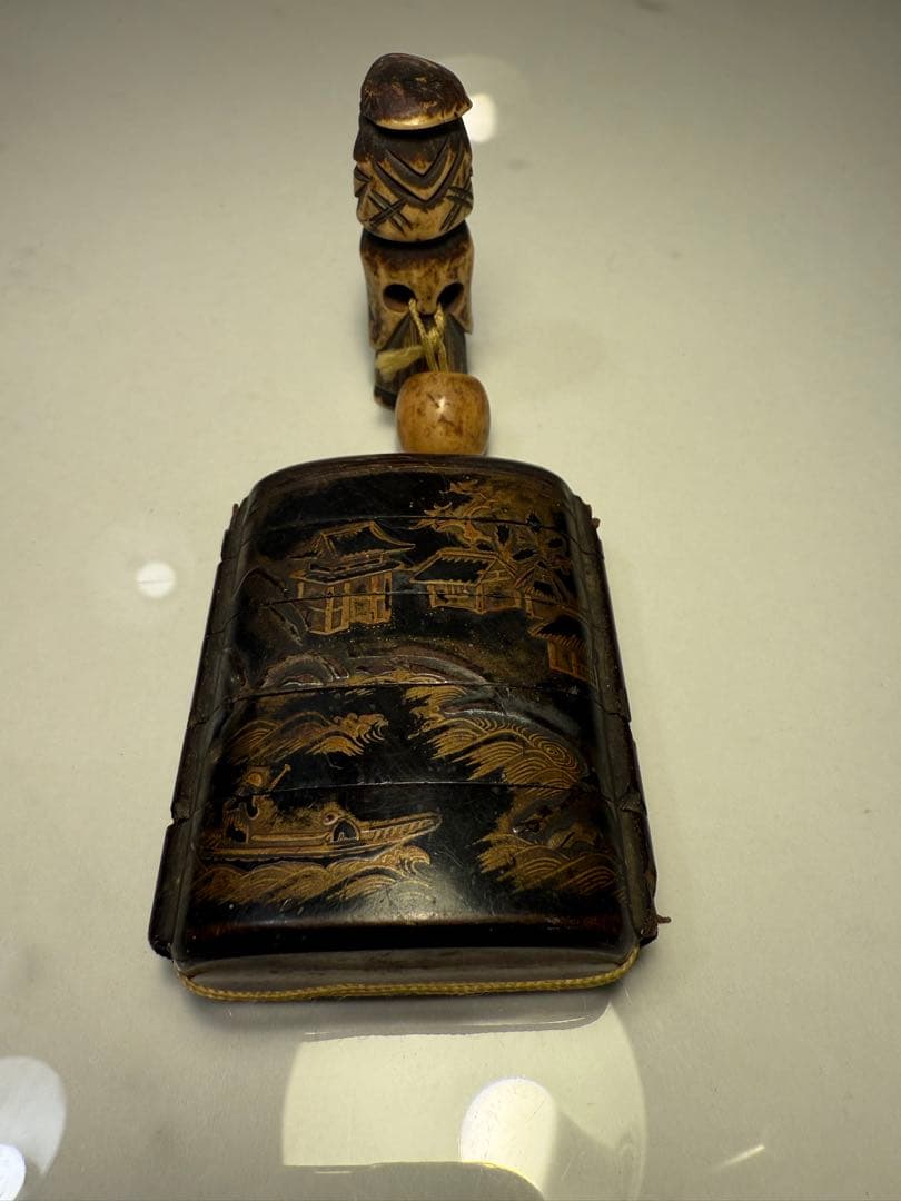 蒔絵 印籠 人物彫刻根付付