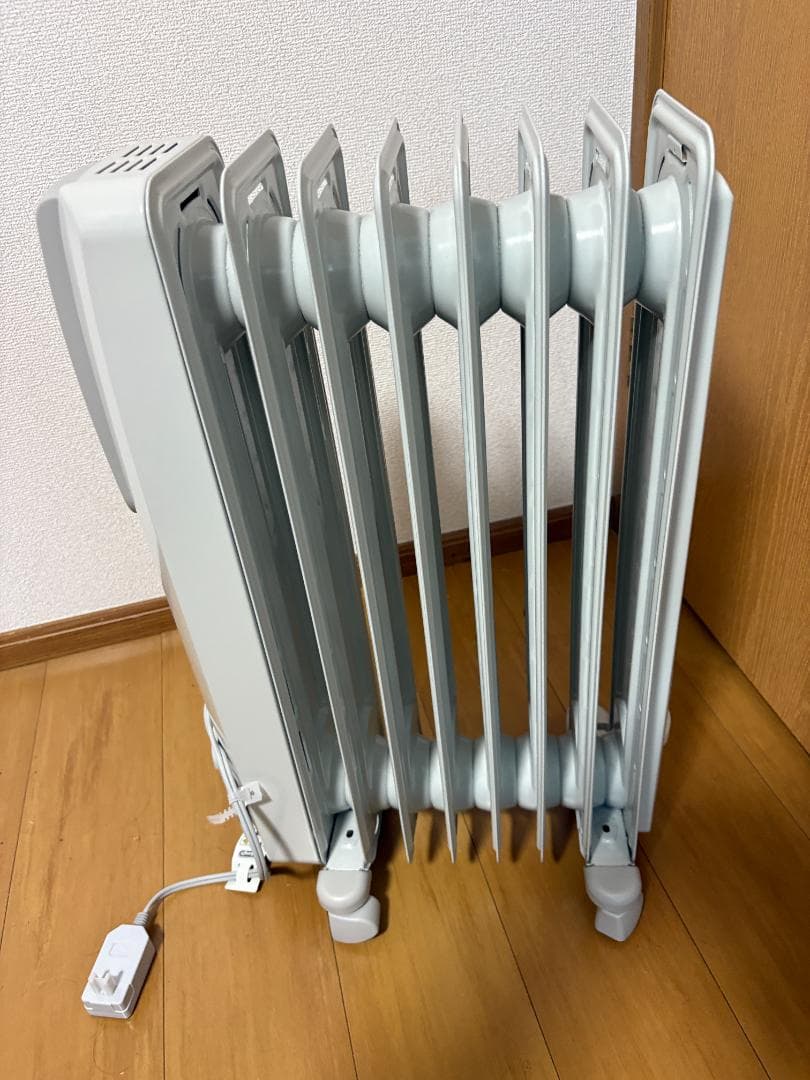 デロンギ オイルヒーター KHD410812-GC 美品 2024年購入 取説付