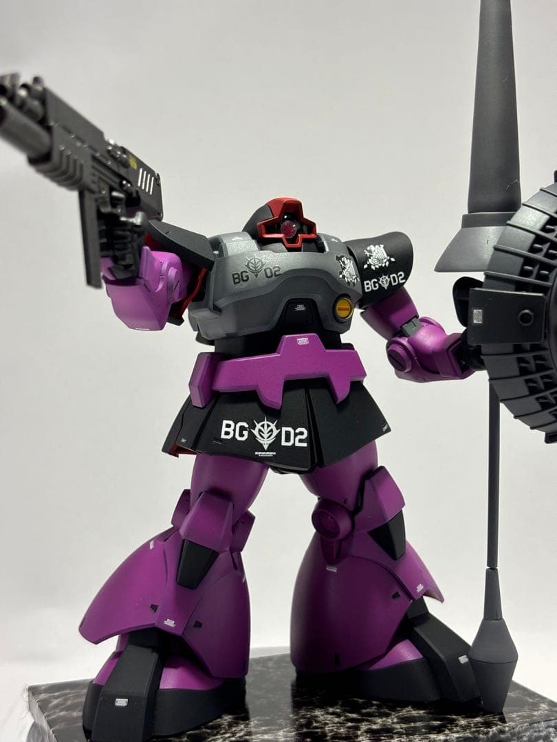 HG ドム(親衛隊仕様)塗装完成品