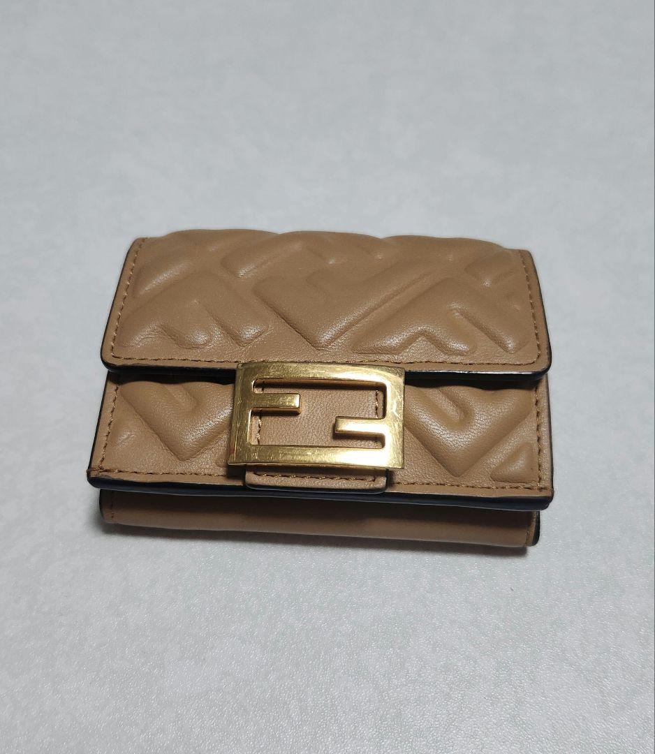 フェンディ　バケット　三つ折りウォレット　マイクロ　美品