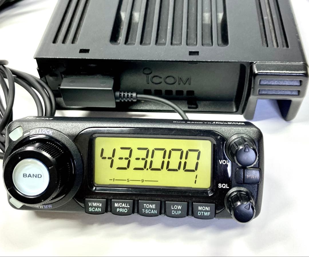 アイコム IC-208D 50w アマチュア無線機　アマチュア無線