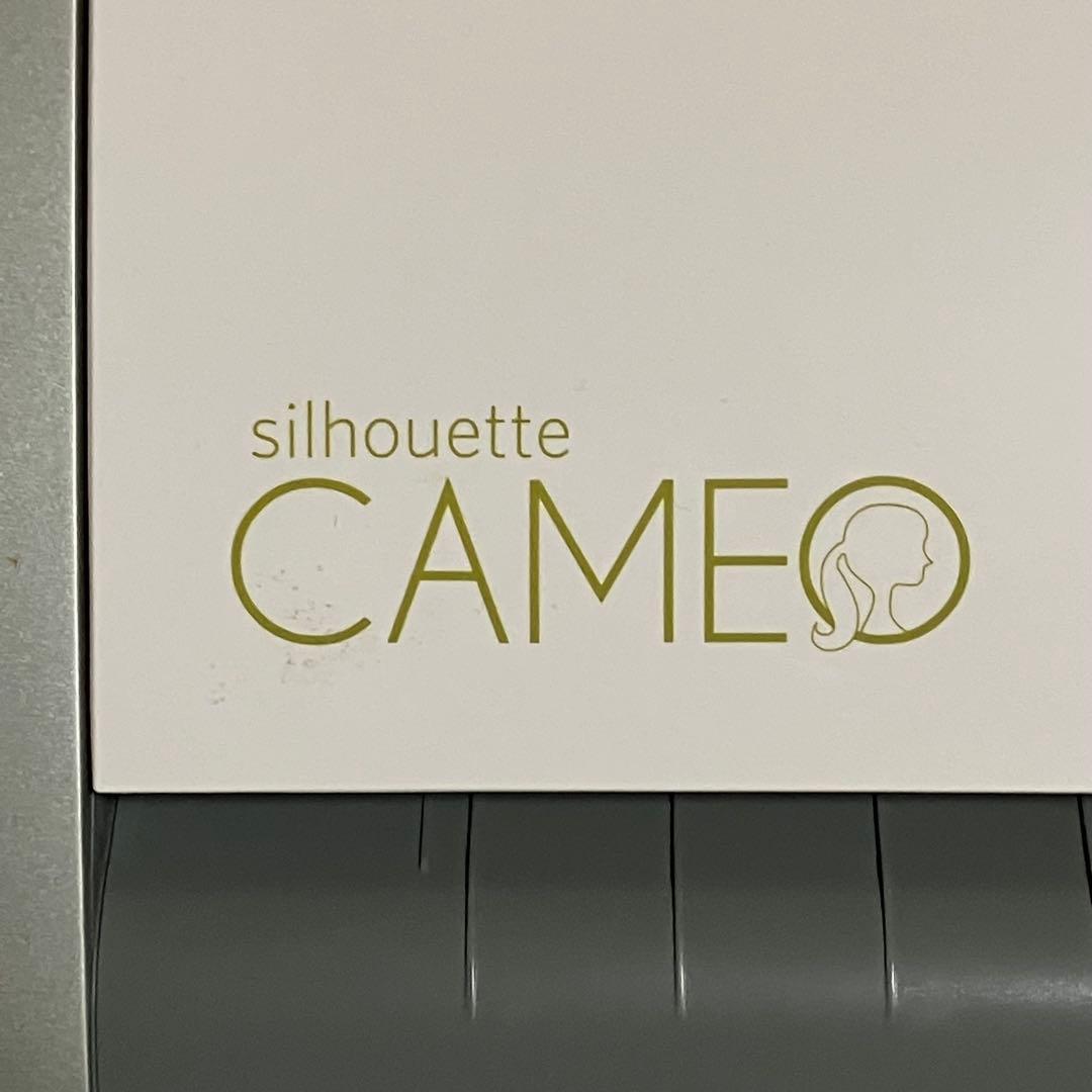Silhouette CAMEO 家庭用カッティングマシン