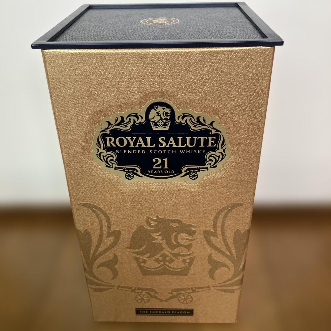 【未開栓・美品】 SALUTE ロイヤルサルート 21年 緑陶器