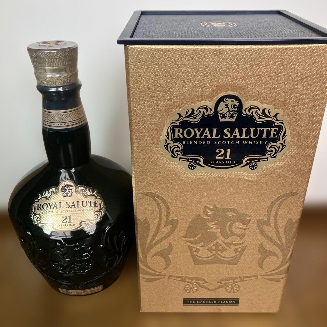 【未開栓・美品】 SALUTE ロイヤルサルート 21年 緑陶器