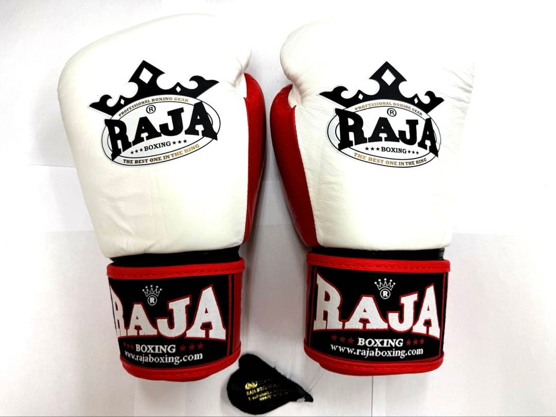 新品　RAJA ボクシンググローブ 8oz ラジャ　白赤黒　本革製
