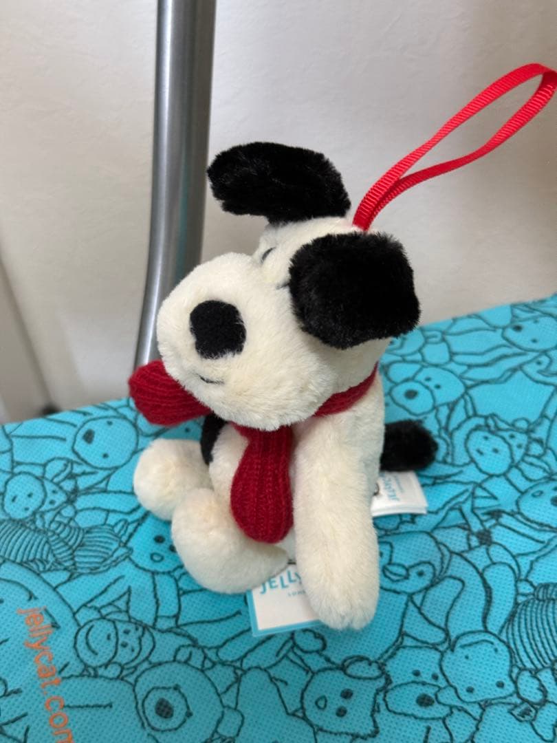 ぬいぐるみ  Bashful Puppy Decoration