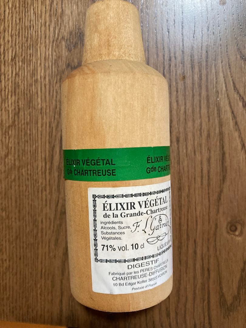 シャルトリューズ エリキシル ヴェジェタル 71%