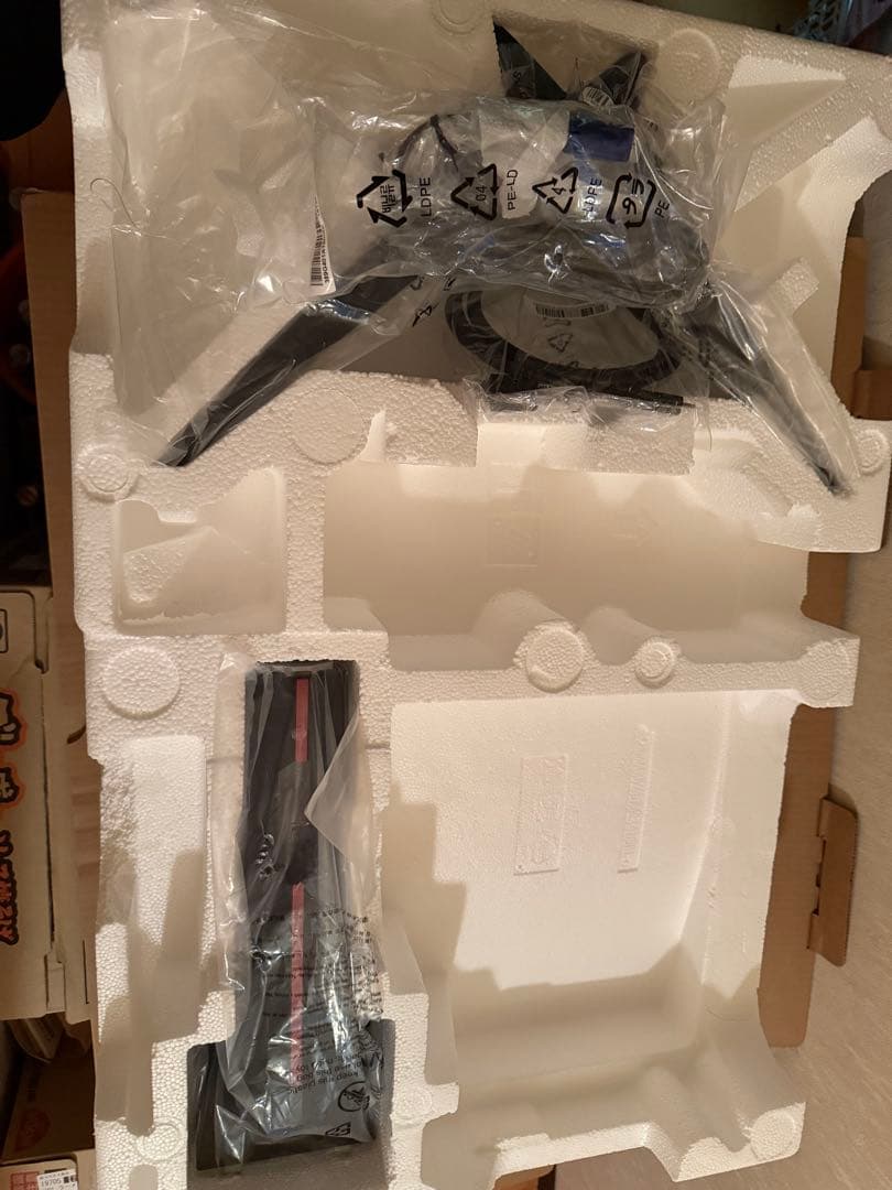 AOC C32G1 32 ゲーミングモニター　32インチ