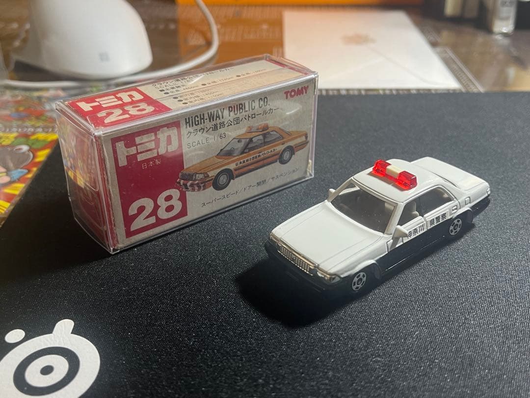 トミカクラウン　サンプル品　28 パトカー 1987年製