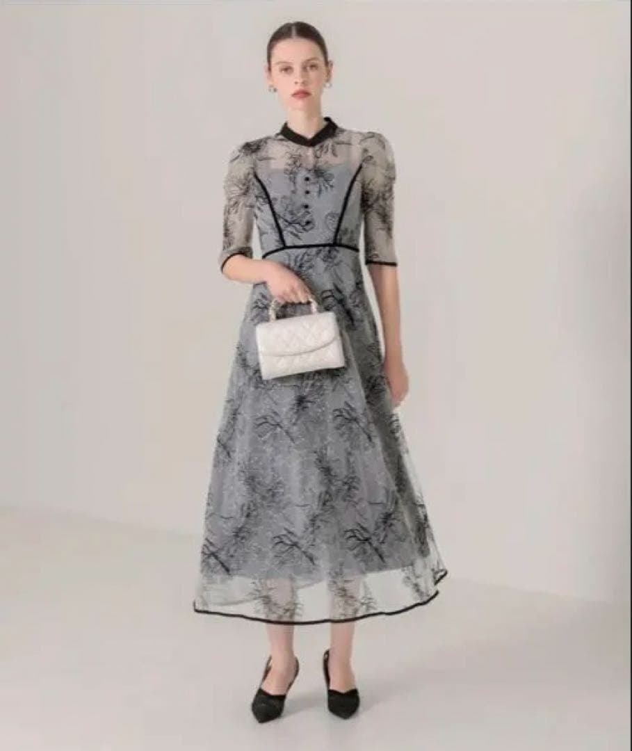 パイピングハイネック花柄ラメレースワンピースドレス