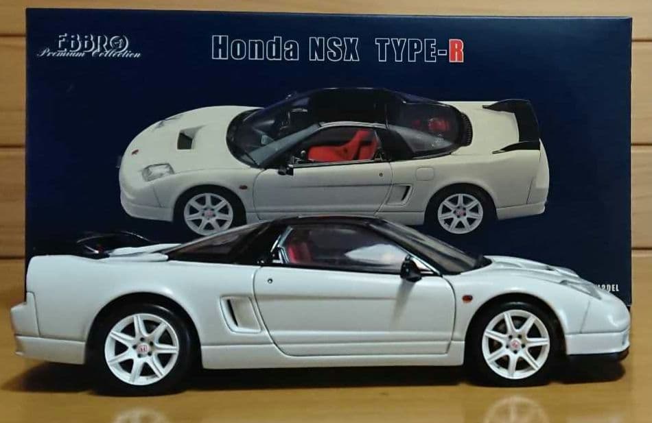 エブロEBBROホンダNSX-R1/24プレミアムコレクションホワイト中古品