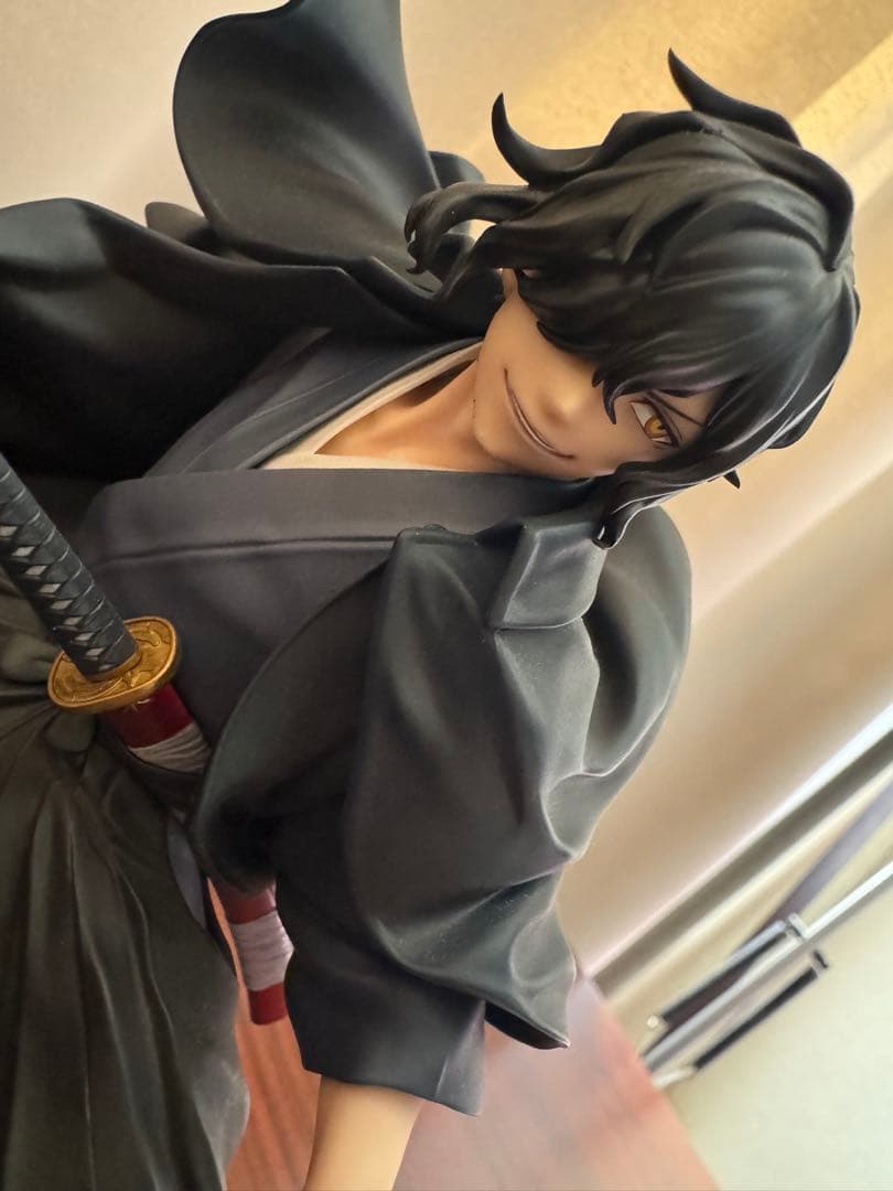 岡田以蔵　フィギュア