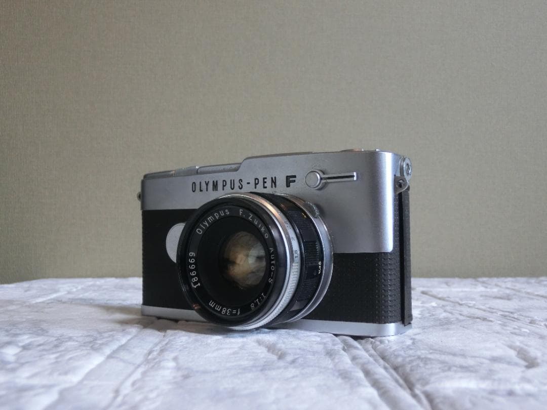 な*き様 Olympus PEN FT （レンズ付き）