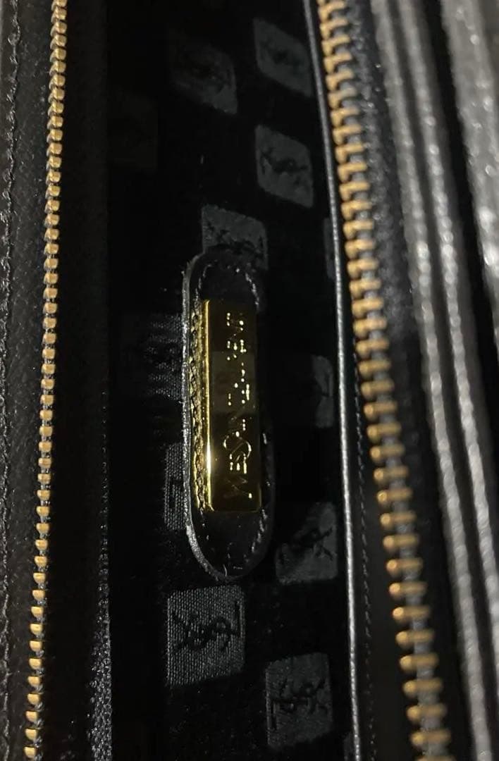 【新品・国内正規品】イヴ・サンローラン ビジネスバッグ