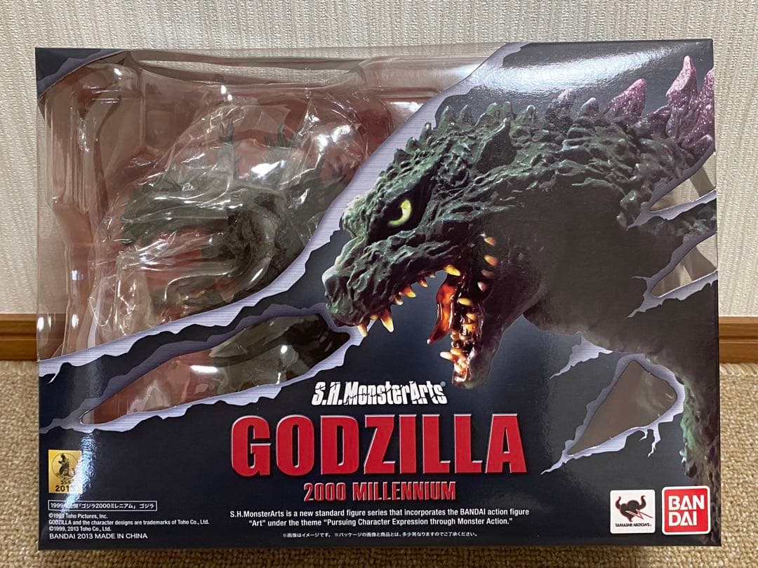 S.h.monsterarts ゴジラ 2000 ミレニアム