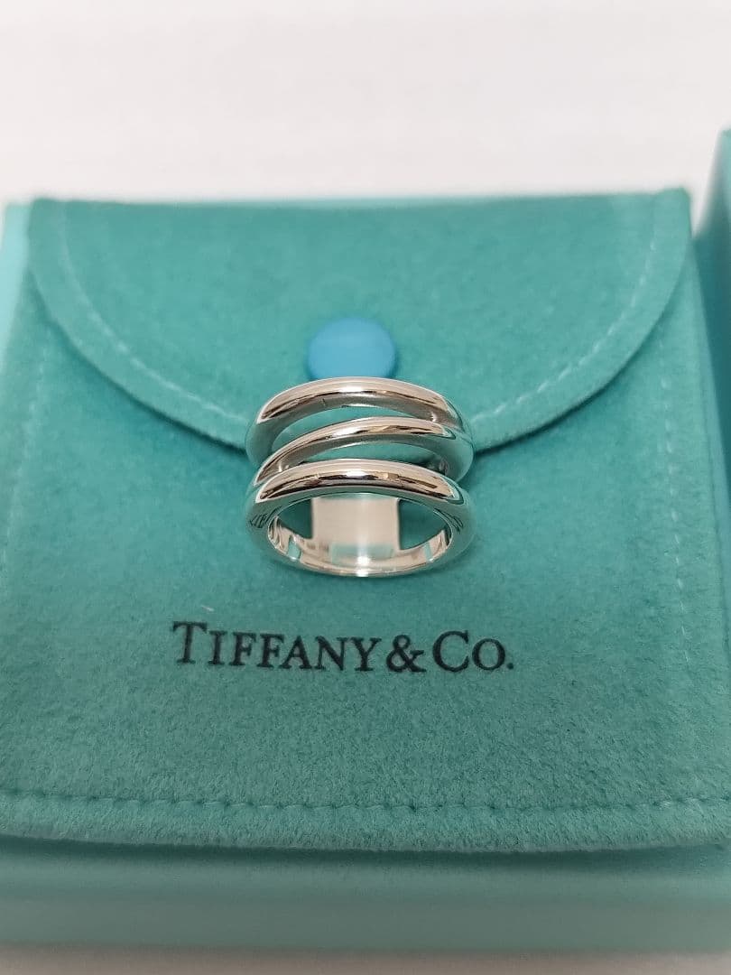 Tiffany & Co. ダイアゴナルリング