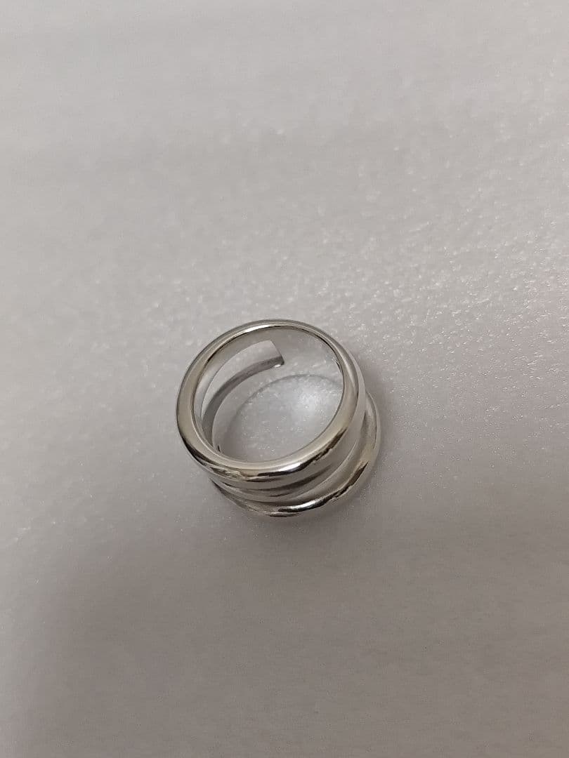 Tiffany & Co. ダイアゴナルリング