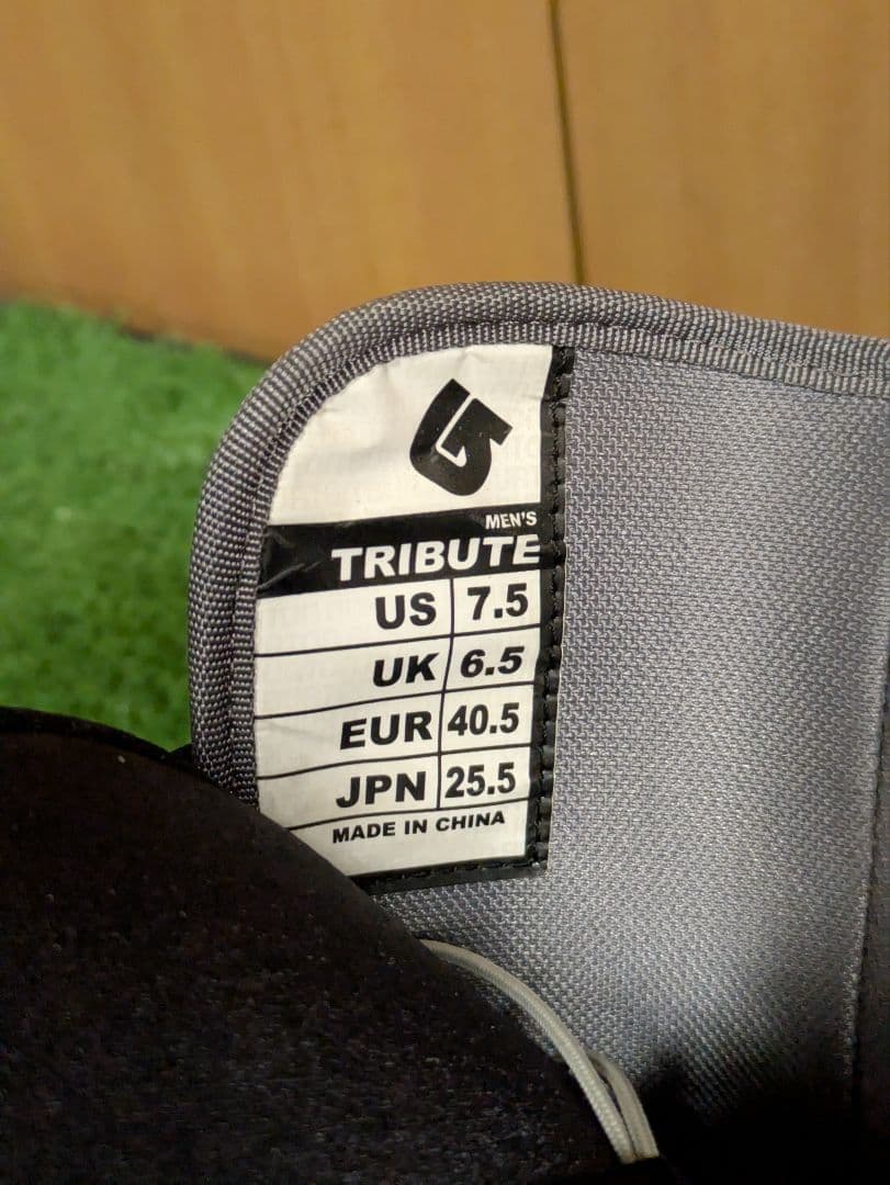 Burton　スノーボードブーツ　TRIBUTE 25.5cm【男性用】