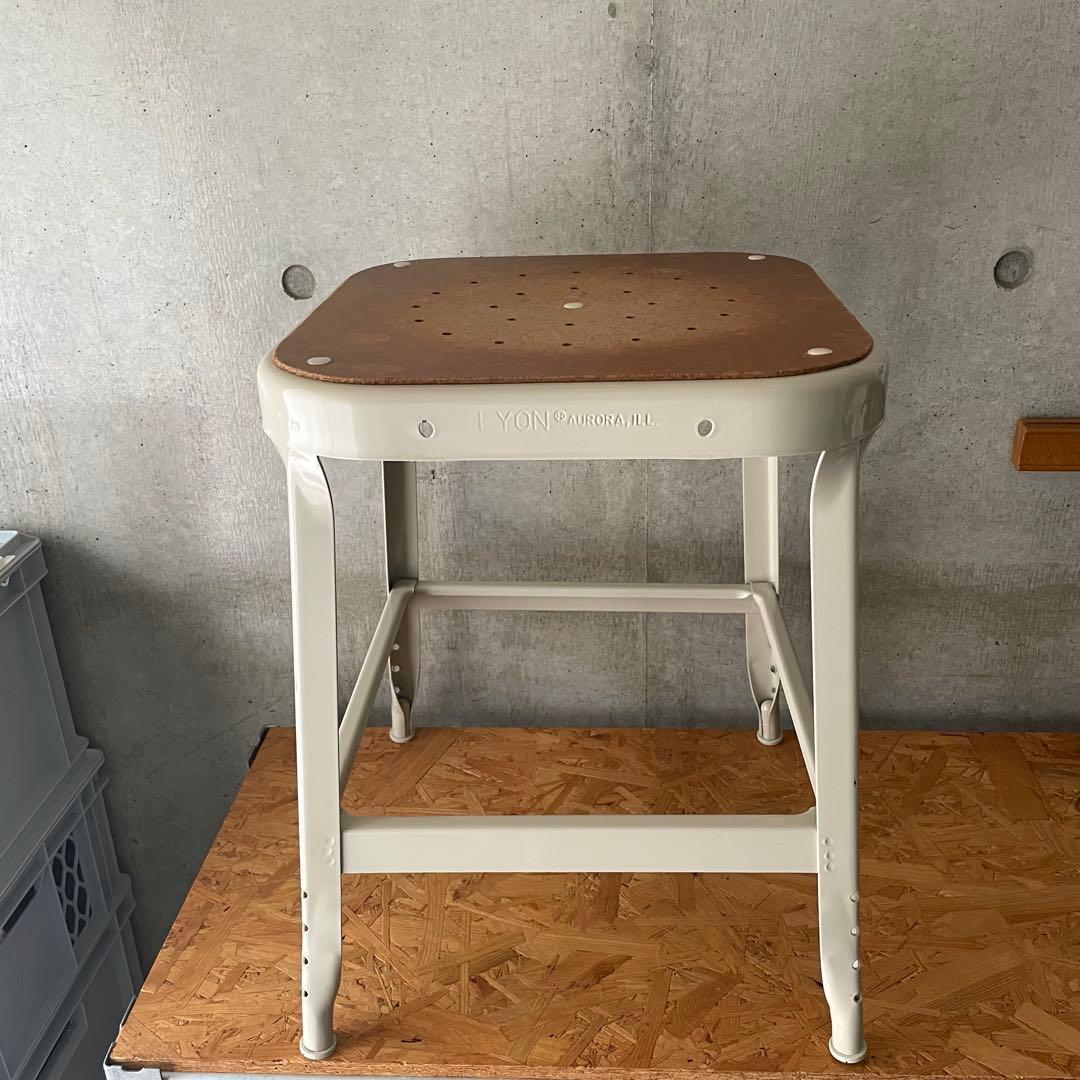 アメリカ製 LYON社 STOOL 【 LYON®︎ AURORA,ILL. 】