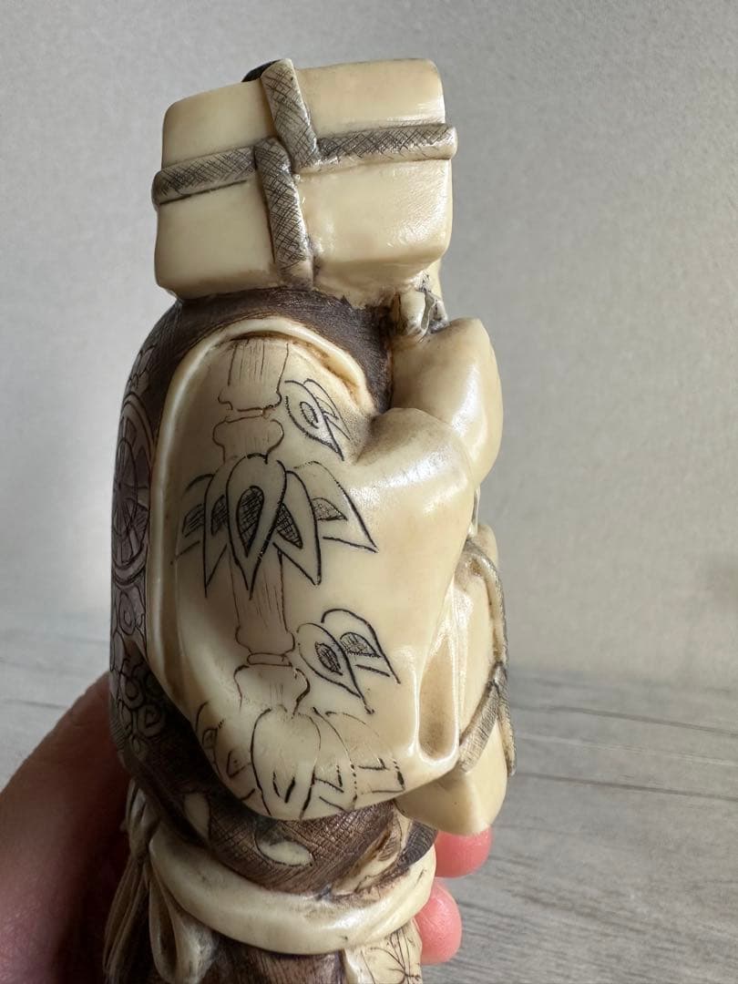 昭和レトロ 和風置物 細密彫刻 樹脂製 骨董品 アンティーク