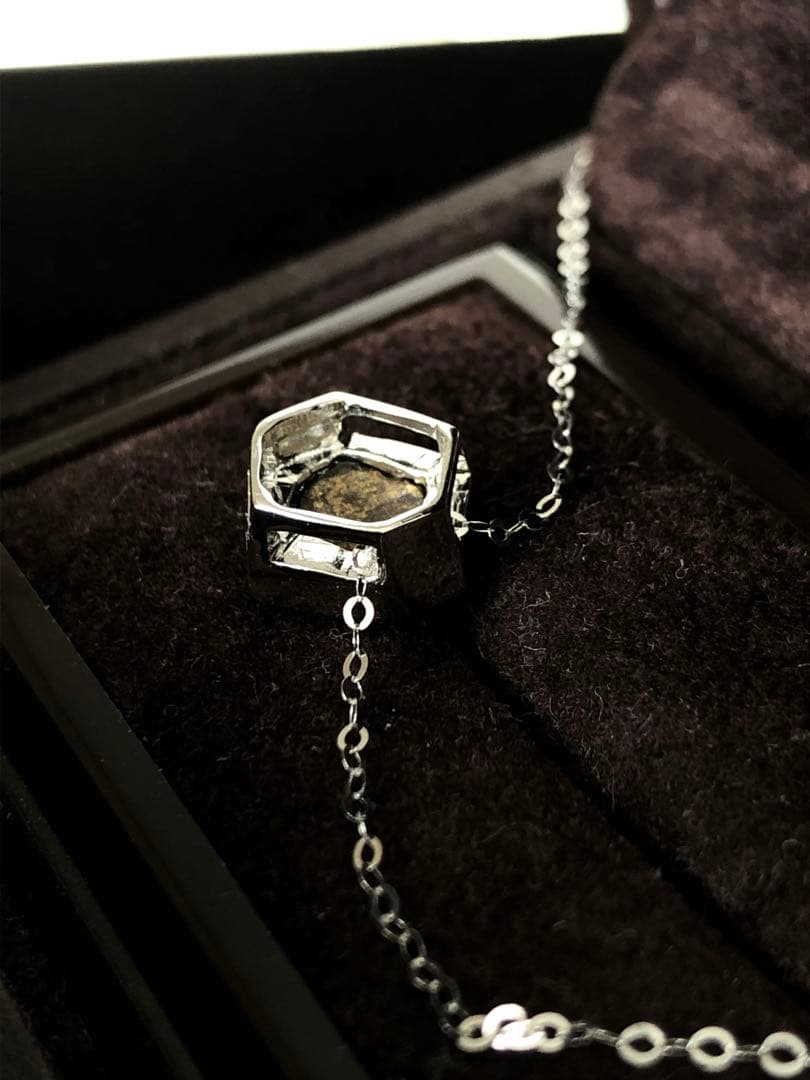 ヘキサゴン　オパールネックレストップ　六角形