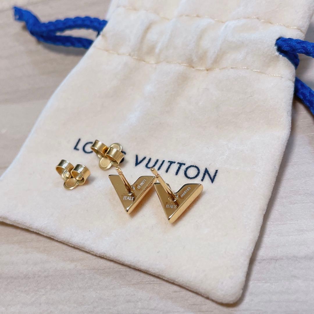 LOUIS VUITTON エッセンシャルV