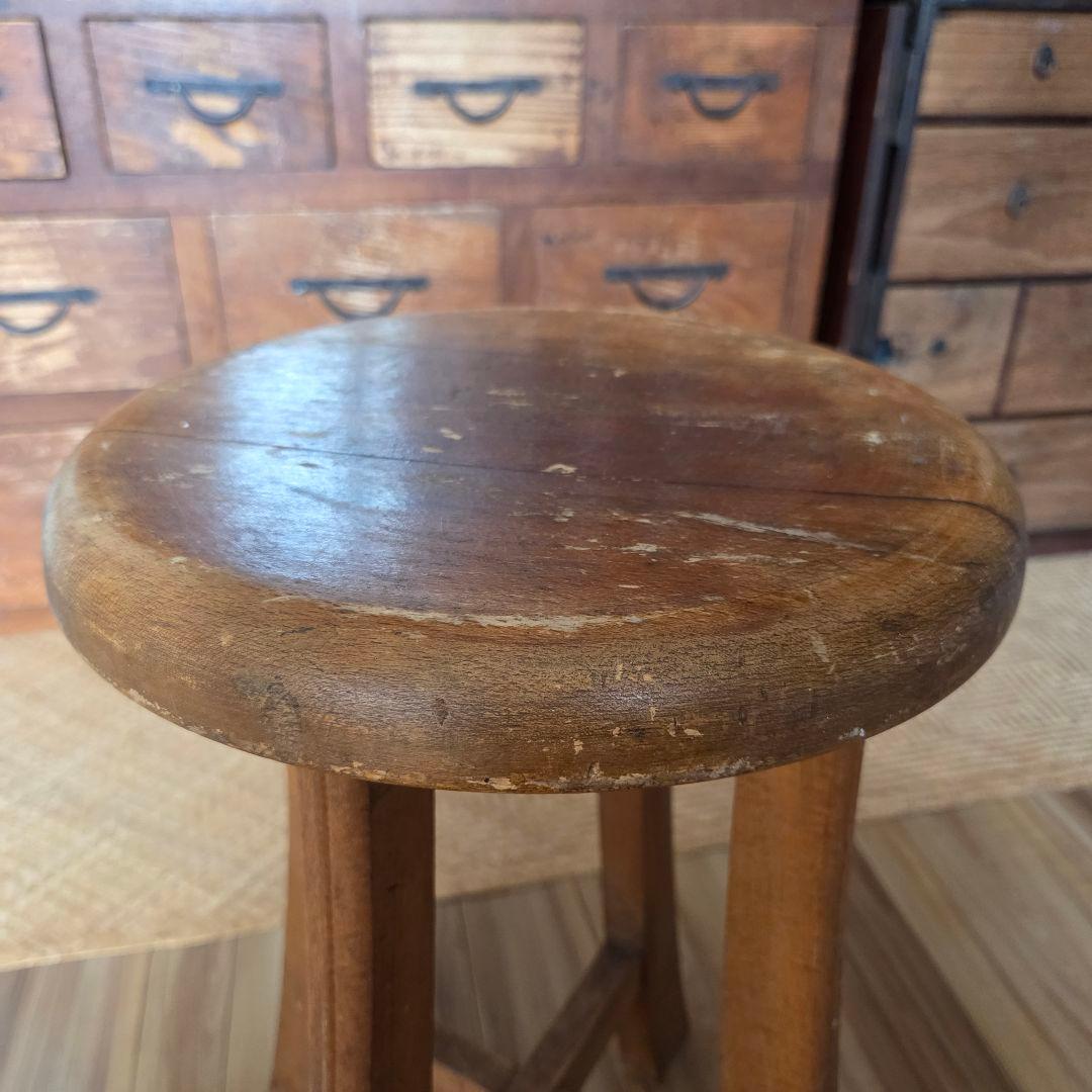 ヴィンテージ　スツール　古家具　アンティーク　丸椅子　レトロ