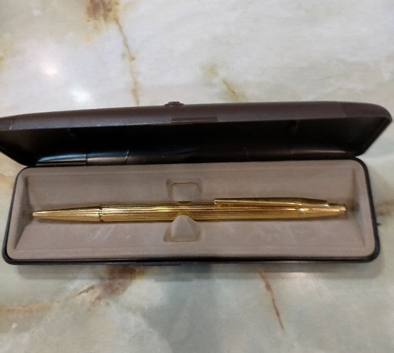 モンブランボールペン替芯付き大幅値下げ