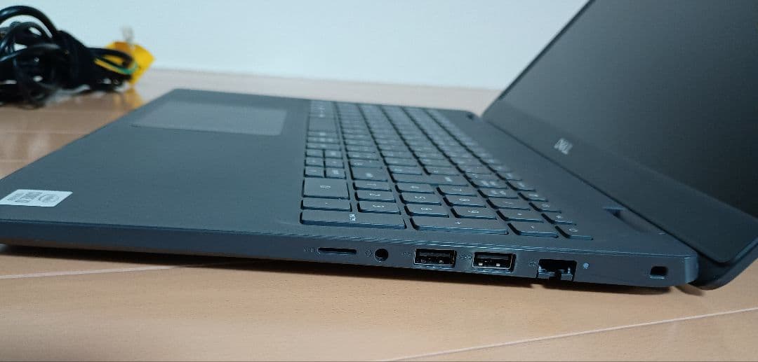 Dell Latitude 3510 ノートパソコン 15.6インチ
