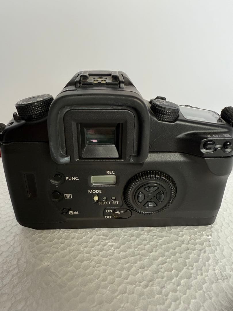 Canon一眼レフ　EOS7　フィルムカメラ　レンズ28-105　セット