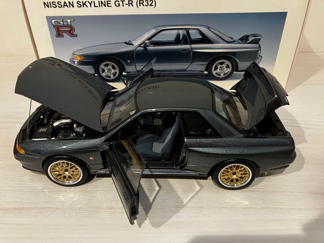 1/18 オートアート スカイライン R32 GTR