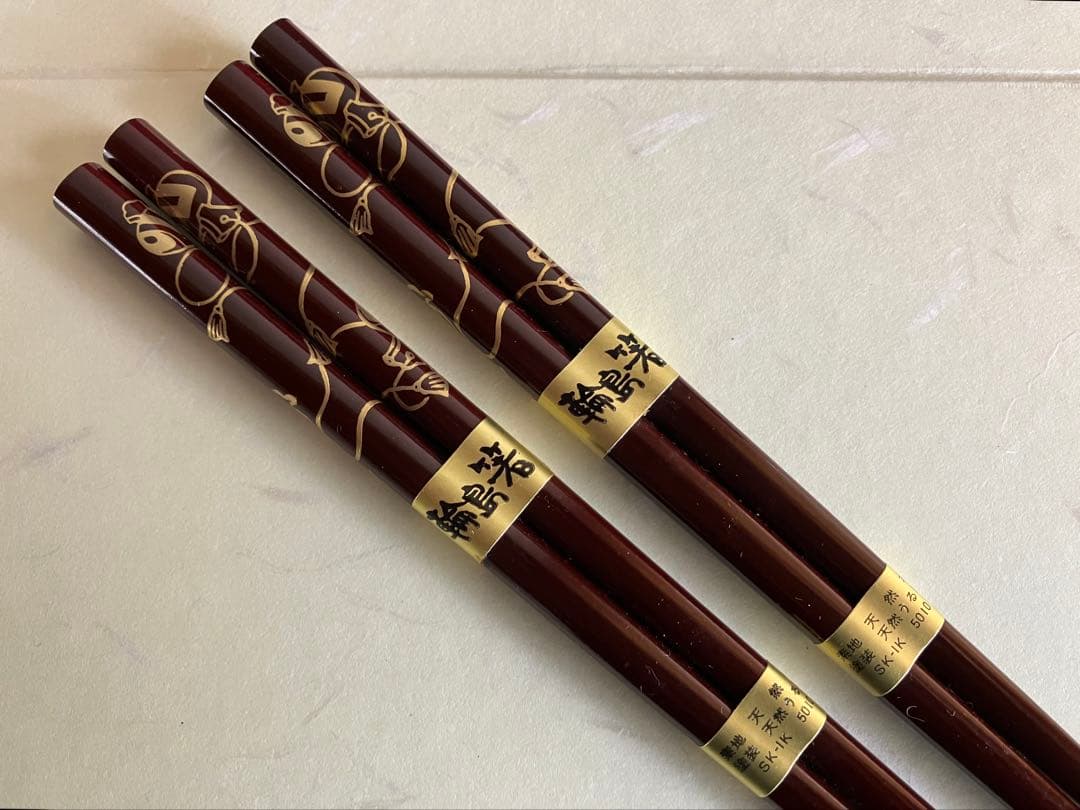 輪島塗　夫婦椀　お椀　汁椀　２客　・　夫婦箸　金蒔絵　打ち出の小槌　天然うるし