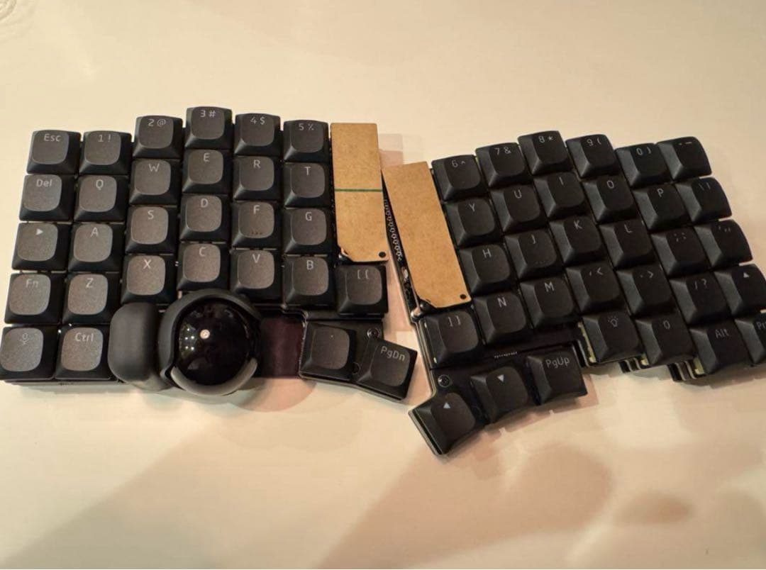 【新品】keyball61 完成品　XVX ロープロファイル仕様