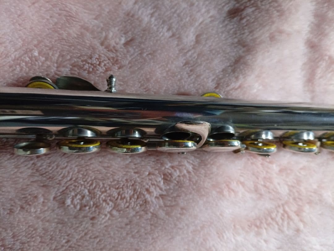 ヤマハ フルート YFL211 本体 ケース付き　Eメカ搭載