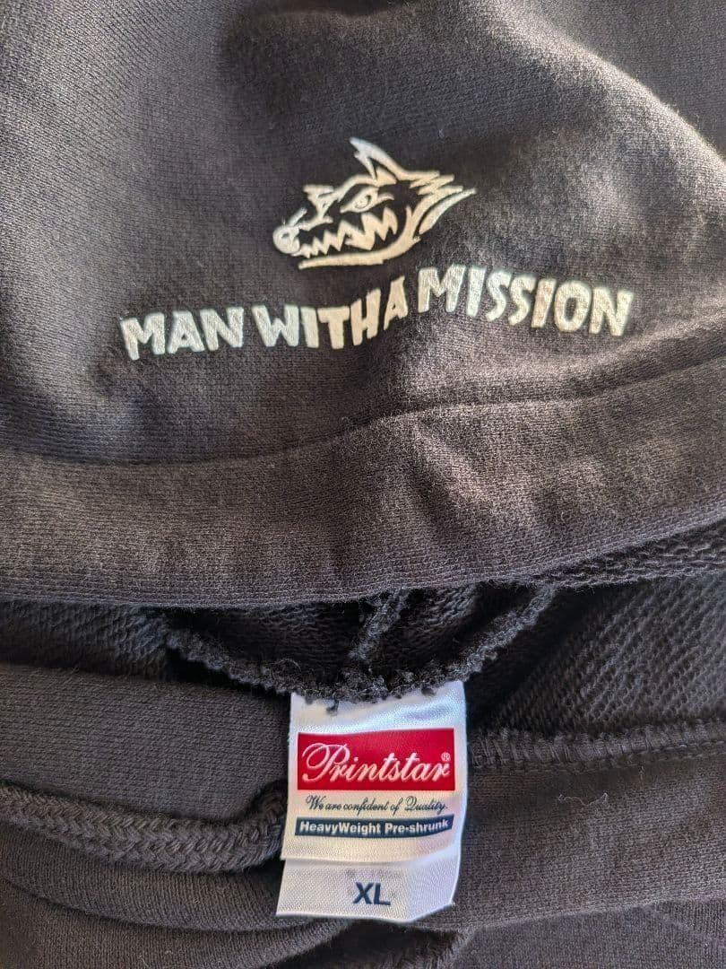 試着のみ マンウィズアミッション ガウパーカー XLサイズ ブラック