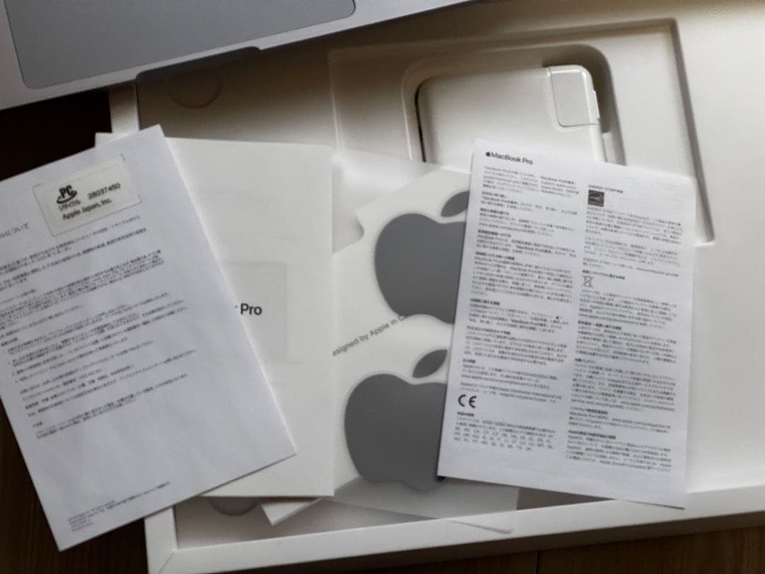 MacBook Pro 13 2020 16/500GB バッテリー100%