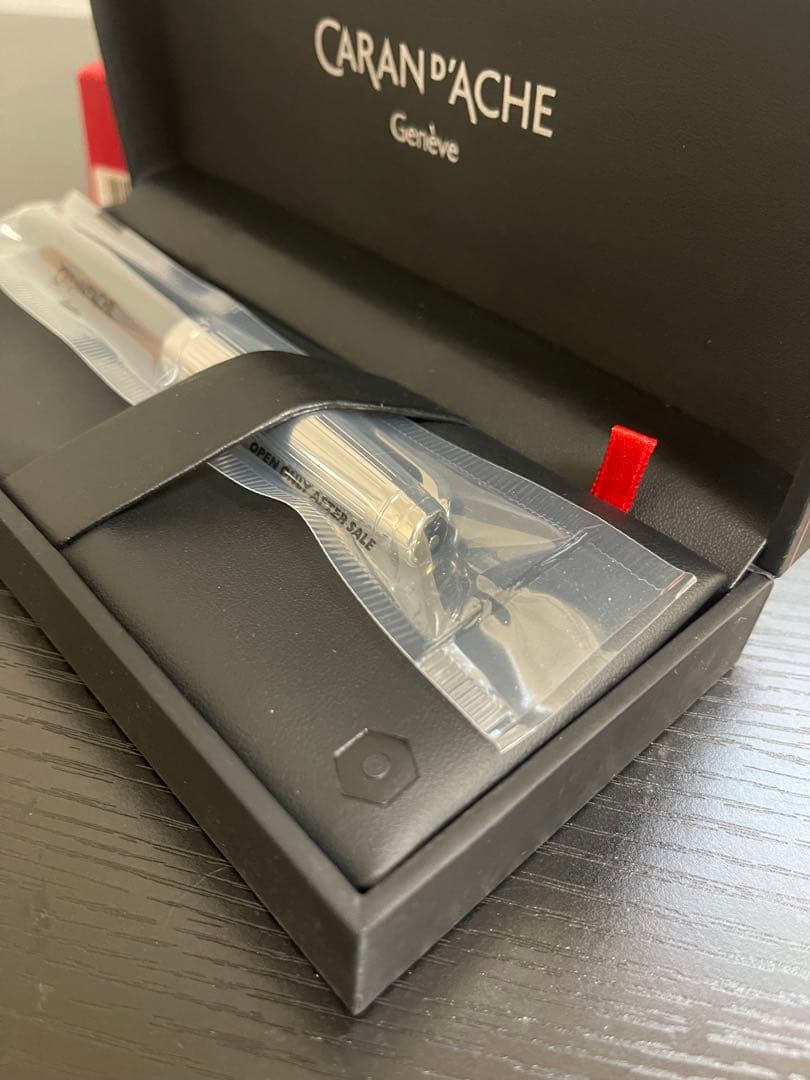 カランダッシュ 万年筆 M 中字 レマン バイカラー 4799-289 ブラック