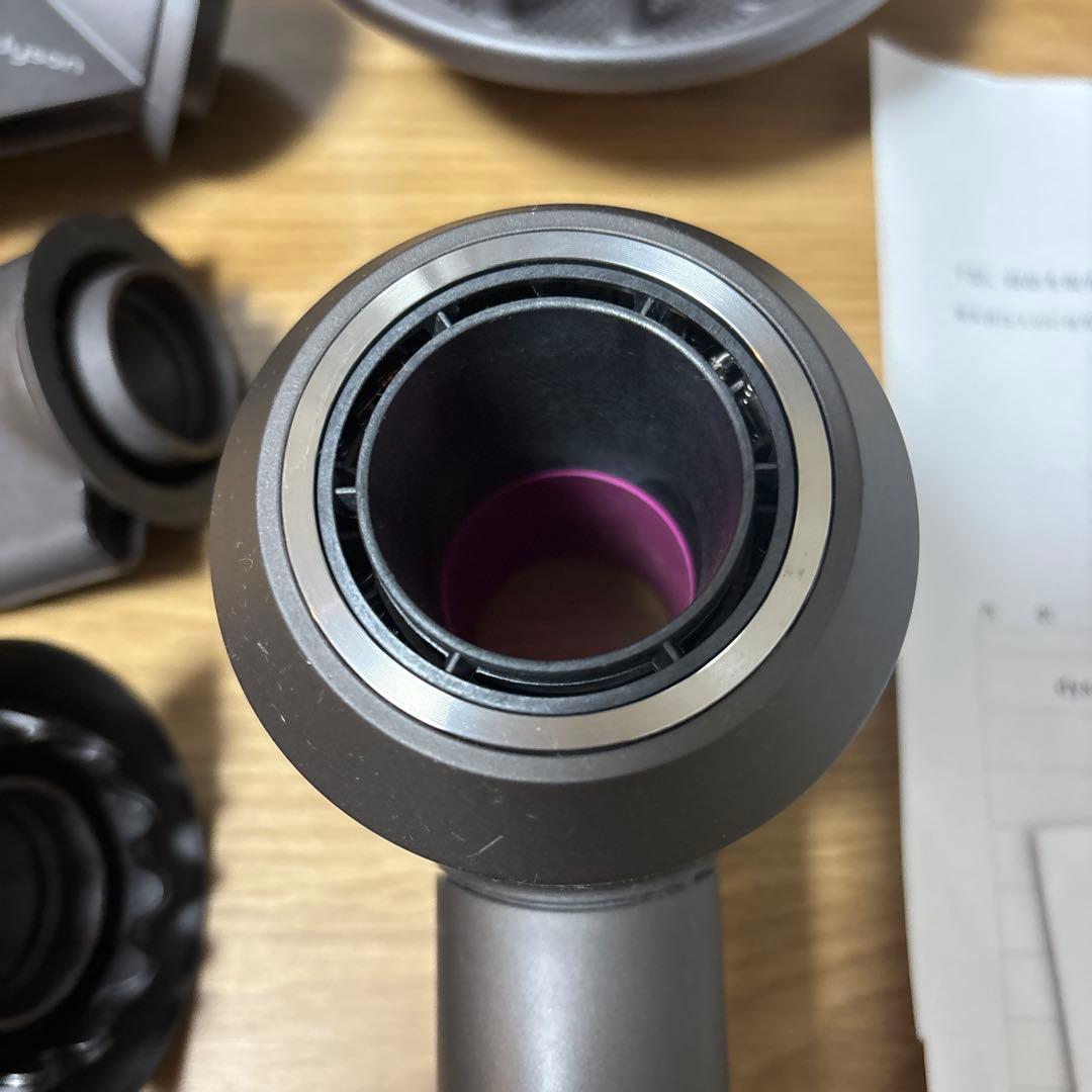 Dyson Supersonic Ionic ヘアドライヤー　ジャンク品