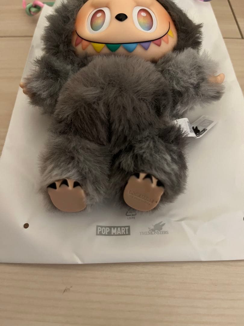 【即日】POPMART ラブブ　エナジー　ぬいぐるみ　シークレット　グレー　ID