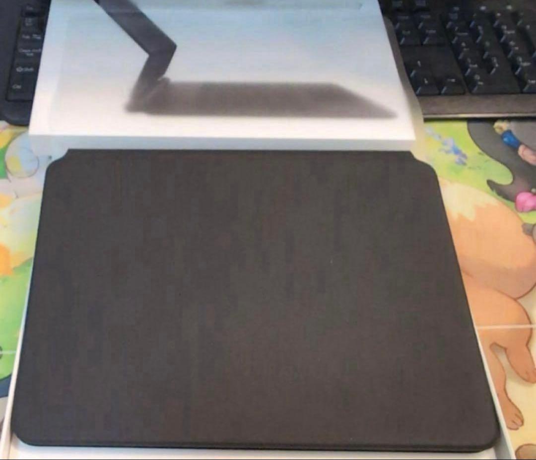 極美品　11インチ　iPad Magic Keyboard　MXQT2J/A