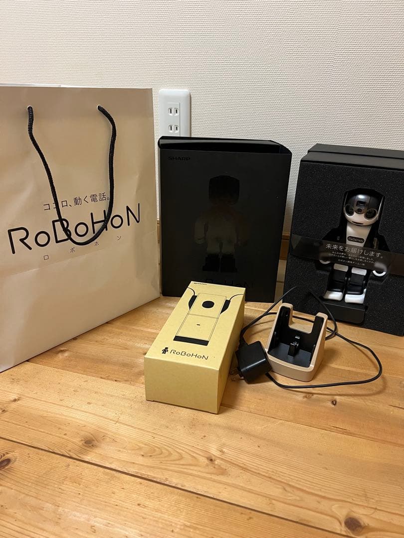 最終値下げ　初代ロボホン　SR-01M W