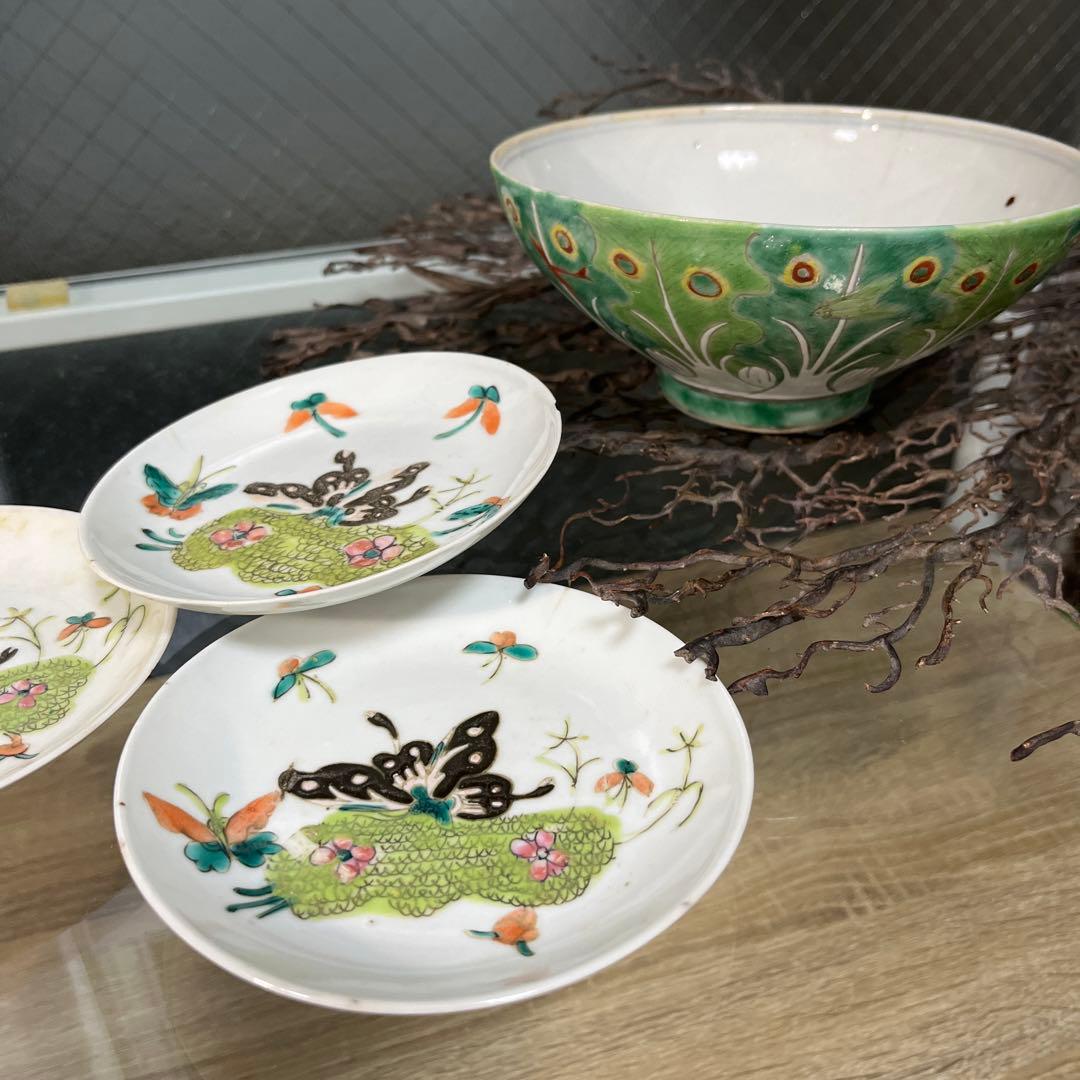 骨董　中国　古玩　古陶　清代　粉彩　蝶々　小皿　手塩皿　３客　バラ売り不可